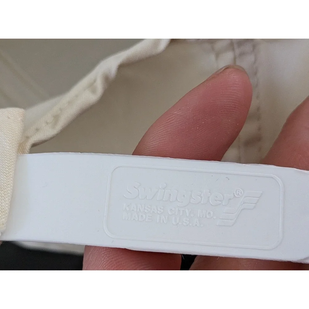 Vintage Red Wing Logo Snapback‎ Hat Cream Off White Swingster OSFM